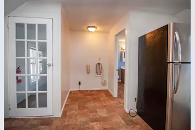 334 Massabesic Street, Manchester, NH 03103 - Photo 9
