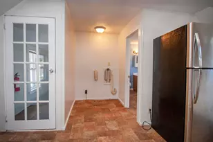 334 Massabesic St, Manchester, NH 03103 - Photo 9