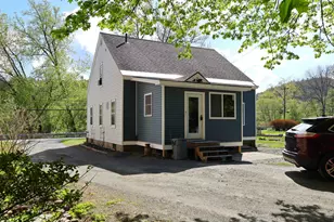 427 Maple St, Hartford, VT 05001 - Photo 9