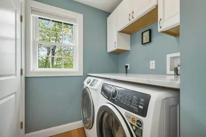 72 Circuit Street, Manchester, NH 03103 - Photo 35