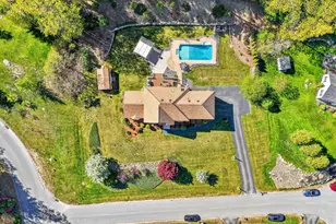 5 Cobblestone Rd, Pelham, NH 03076 - Photo 5