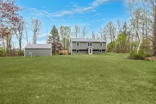 11 Merrimac Rd, Newton, NH 03858 - Photo 9