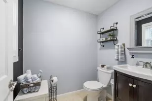 32 Amberwood Dr, Atkinson, NH 03811 - Photo 23