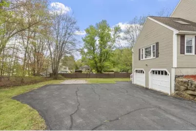 32 Amberwood Drive, Atkinson, NH 03811 - Photo 5