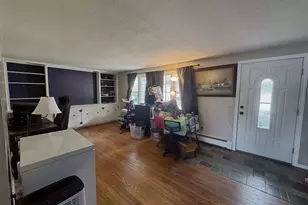 20 Edwin Ave, Claremont, NH 03743 - Photo 15
