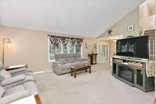 10 Balsam Way, Plaistow, NH 03865 - Photo 13