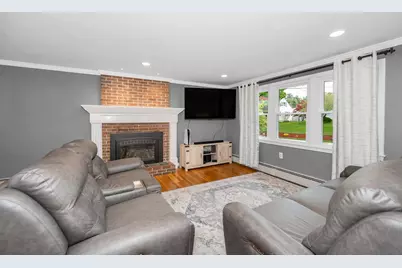 9 Sunrise Drive, Hudson, NH 03051 - Photo 3