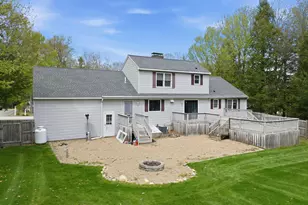 264 Hillcrest Dr, Laconia, NH 03246 - Photo 5