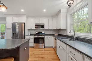 55 Mill Pond Rd, Epping, NH 03042 - Photo 13