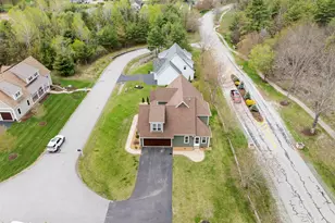 22 Darwin Pl, Laconia, NH 03246 - Photo 37