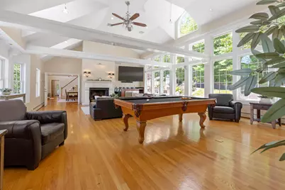 127 Hooksett Road, Auburn, NH 03032 - Photo 3