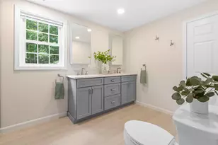 127 Hooksett Rd, Auburn, NH 03032 - Photo 25