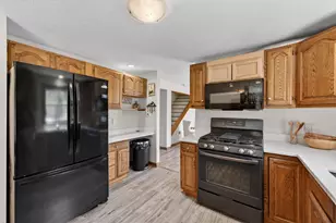 13 Harrigan St, Bethlehem, NH 03574 - Photo 3