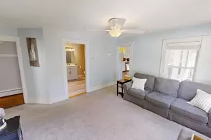 19 High St, Derry, NH 03038 - Photo 5
