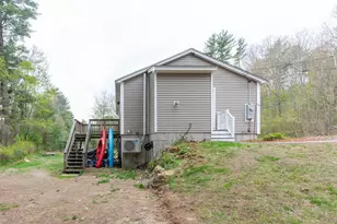 815 Bachelder Rd, Pembroke, NH 03275 - Photo 7
