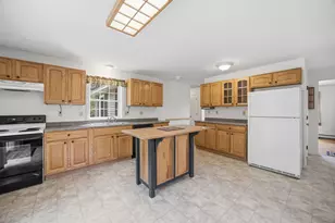 67 Breezy Hill Rd, Bradford, NH 03221 - Photo 5