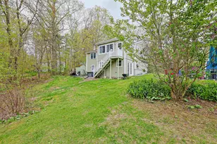 80 Hovey Rd, Londonderry, NH 03053 - Photo 9