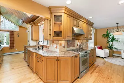 149 Pheasant Run Drive, Chester, NH 03036 - Photo 5