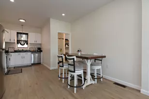 493 Manchester St, Manchester, NH 03103 - Photo 17