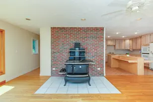 2 Blue Heron Ln, Deerfield, NH 03037 - Photo 11
