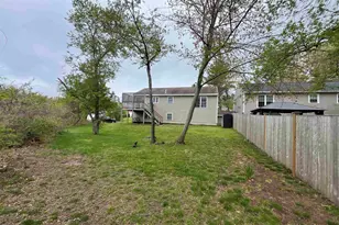 223 S Main St, Seabrook, NH 03874 - Photo 31