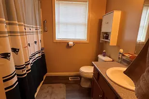 223 S Main St, Seabrook, NH 03874 - Photo 11