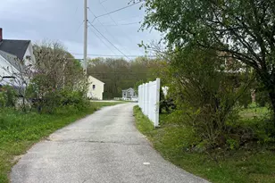 223 S Main St, Seabrook, NH 03874 - Photo 35