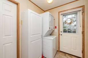 7 D&apos amours Ave, Rochester, NH 03839 - Photo 15