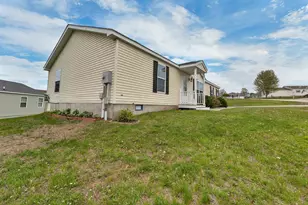 3 Eagle Nest Dr, Franklin, NH 03235 - Photo 5