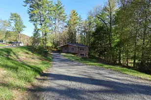 38 Marshall Ave, Hartford, VT 05001 - Photo 5