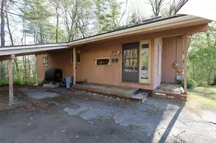 38 Marshall Ave, Hartford, VT 05001 - Photo 11