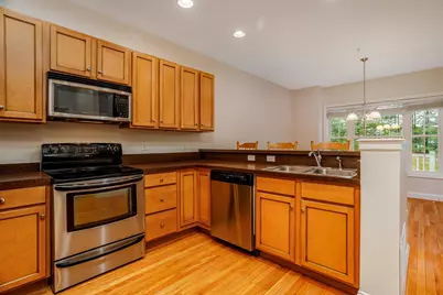 7 Augustus Circle, Merrimack, NH 03054 - Photo 9