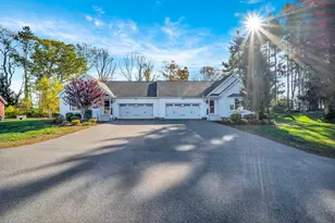 5 Sunset Ln, Brentwood, NH 03833 - Photo 1