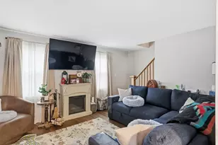 77 Merrow St, Manchester, NH 03104 - Photo 9