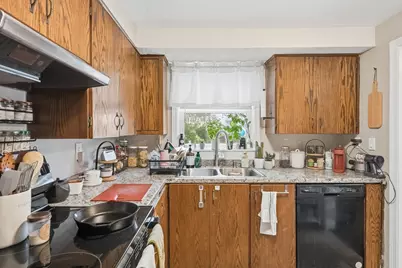 77 Merrow Street, Manchester, NH 03104 - Photo 7