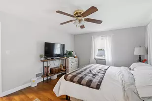 77 Merrow St, Manchester, NH 03104 - Photo 15