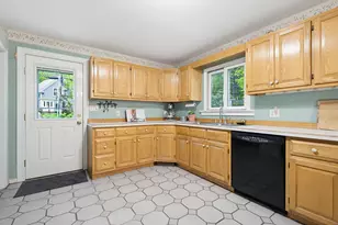 16 Depot St, New Boston, NH 03070 - Photo 9