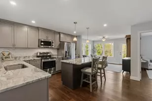 10 Wilson Way, Brentwood, NH 03833 - Photo 17