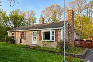 54 Ridgewood Cir, Epsom, NH 03234 - Photo 1