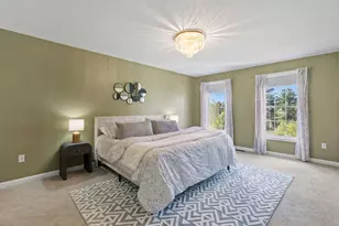 28 Bradford Cir, Hudson, NH 03051 - Photo 17