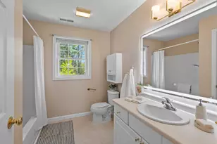 28 Bradford Cir, Hudson, NH 03051 - Photo 25