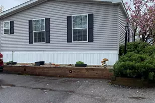 7 Sir Lancelot Dr, Exeter, NH 03833 - Photo 3