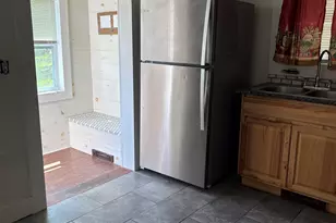 1 Bacon St, Springfield, VT 05156 - Photo 5