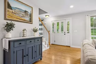 92 Ridgecrest Dr, Greenland, NH 03840 - Photo 3