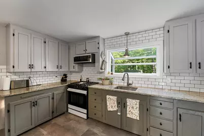 19 Hillview Terrace, Farmington, NH 03835 - Photo 5