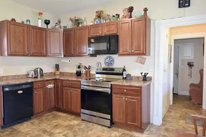 33 Court Street, Newport, NH 03773 - Photo 11