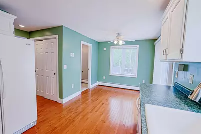 11 Valley West Way, Manchester, NH 03102 - Photo 7