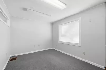 938-950 Shelburne Road, South Burlington, VT 05403 - Photo 11