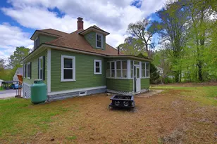 28 Spencer Ave, Claremont, NH 03743 - Photo 3