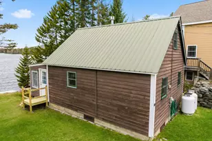 211 Beach Rd, Pittsburg, NH 03592 - Photo 33